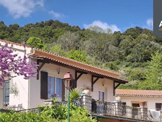 Vente Maison 8 pièces 120 m2 Bisinao