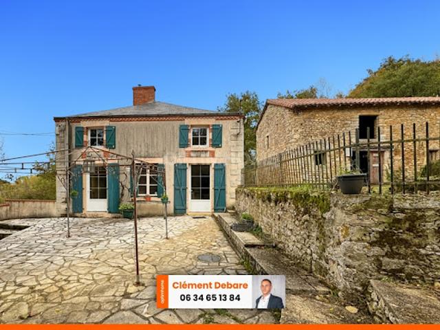 Vente Maison 8 pièces 120 m2 Saint Loup Lamairé