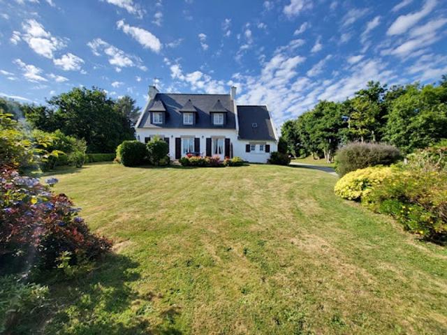 Vente Maison 8 pièces 135 m2 Lanvéoc