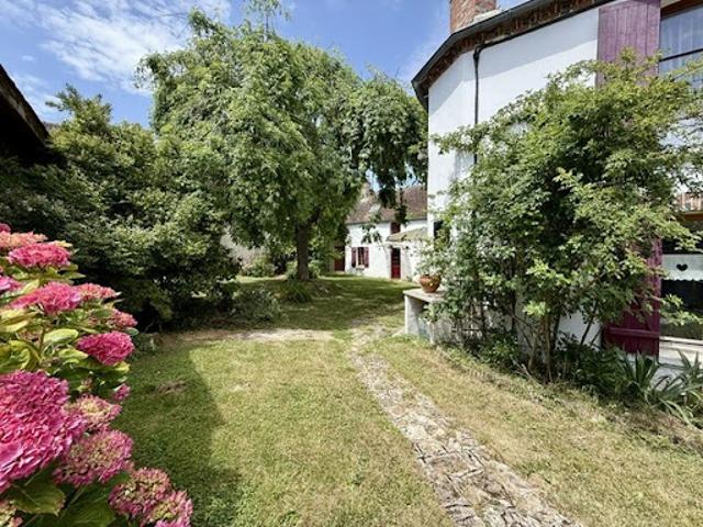 Vente Maison 8 pièces 130 m2 Donnemarie Dontilly