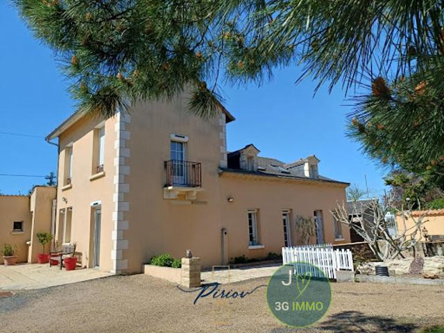 Vente Maison 8 pièces 132 m2 Doué la Fontaine