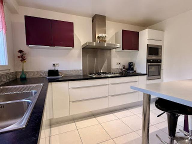 Vente Maison 8 pièces 146.8 m2 Guilers