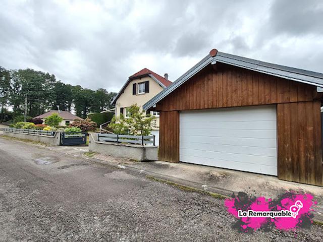 Vente Maison 8 pièces 147 m2 Fougerolles Saint Valbert