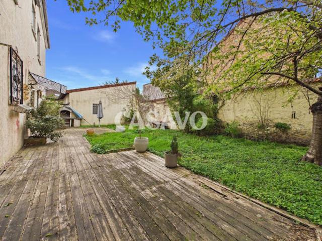 Vente Maison 8 pièces 148 m2 Orly
