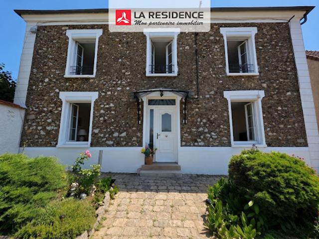 Vente Maison 8 pièces 148 m2 Houdan