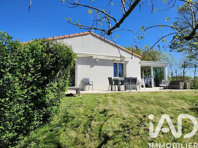 Vente Maison 8 pièces 149 m2 Les Herbiers