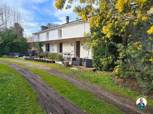 Vente Maison 8 pièces 140 m2 Ménesplet