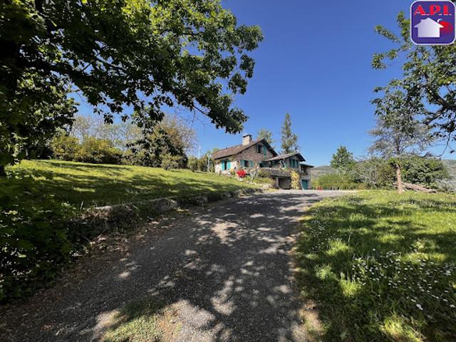 Vente Maison 8 pièces 140 m2 Foix