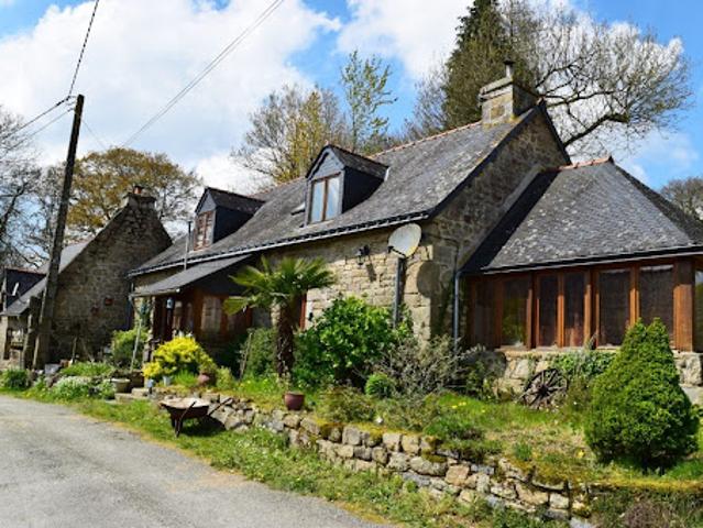 Vente Maison 8 pièces 140 m2 Langoëlan