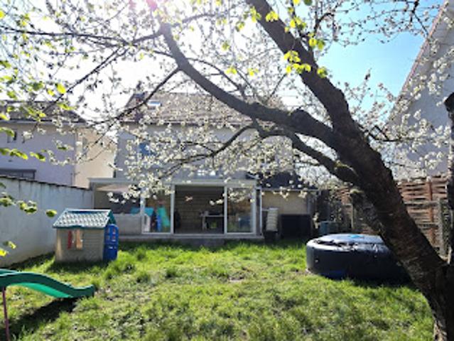 Vente Maison 8 pièces 140 m2 Sainte genevieve des bois