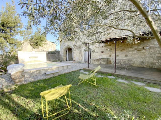 Vente Maison 8 pièces 140 m2 Uzès