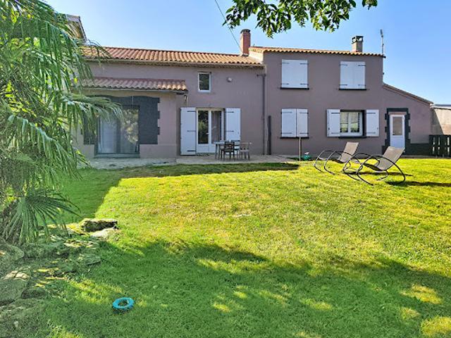 Vente Maison 8 pièces 141 m2 Aizenay