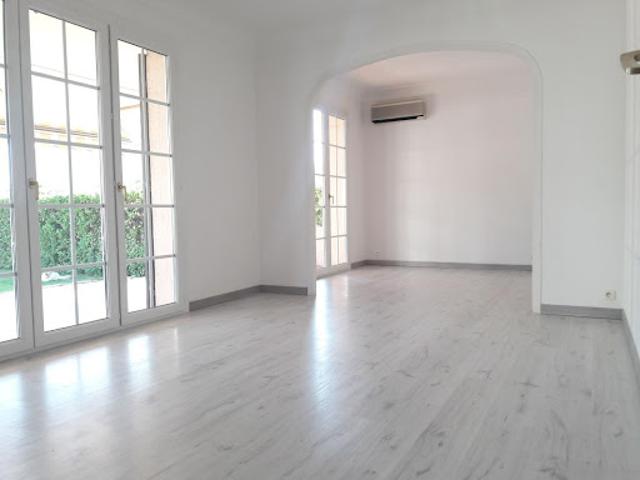 Vente Maison 8 pièces 143 m2 Marguerittes