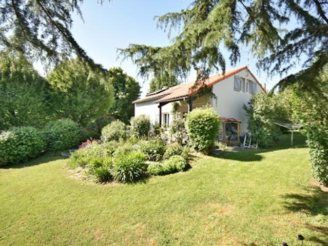 Vente Maison 8 pièces 143 m2 La Séguinière