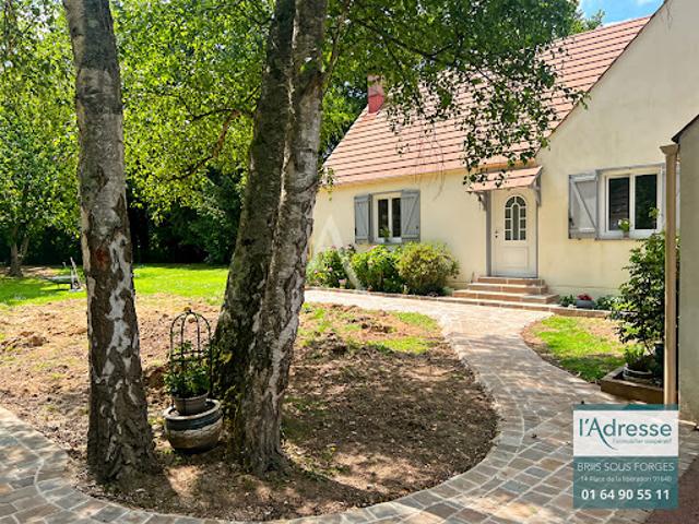 Vente Maison 8 pièces 155 m2 Briis sous Forges
