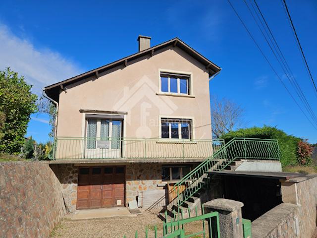 Vente Maison 8 pièces 155 m2 Le Donjon