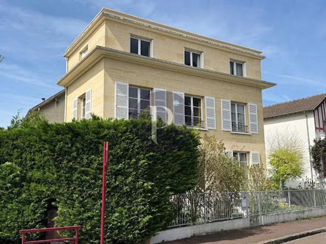 Vente Maison 8 pièces 156 m2 Sceaux