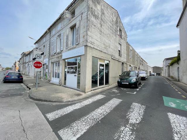 Vente Maison 8 pièces 157 m2 Saintes