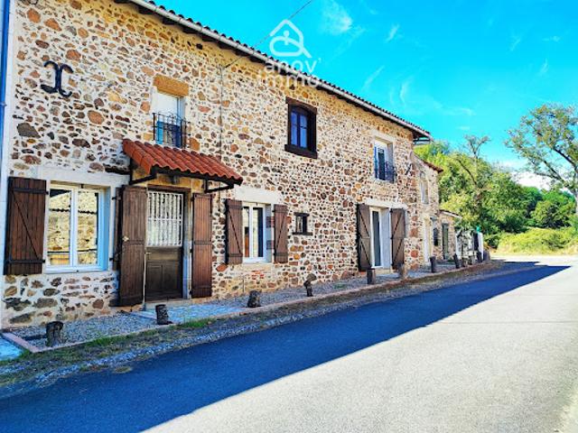 Vente Maison 8 pièces 159 m2 Le Vigeant