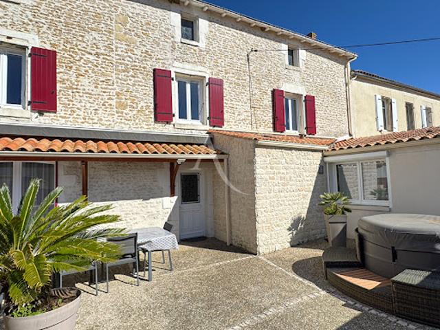 Vente Maison 8 pièces 159.76 m2 Vix