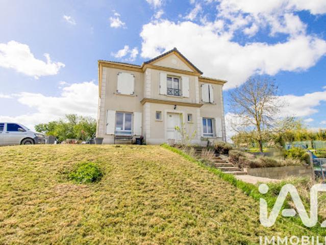 Vente Maison 8 pièces 150 m2 Abbéville la Rivière