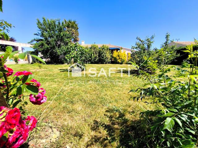 Vente Maison 8 pièces 150 m2 Château Guibert