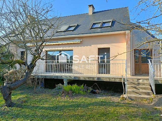 Vente Maison 8 pièces 150 m2 Chateaulin