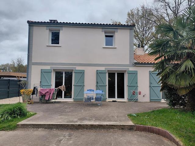 Vente Maison 8 pièces 150 m2 Le Cellier