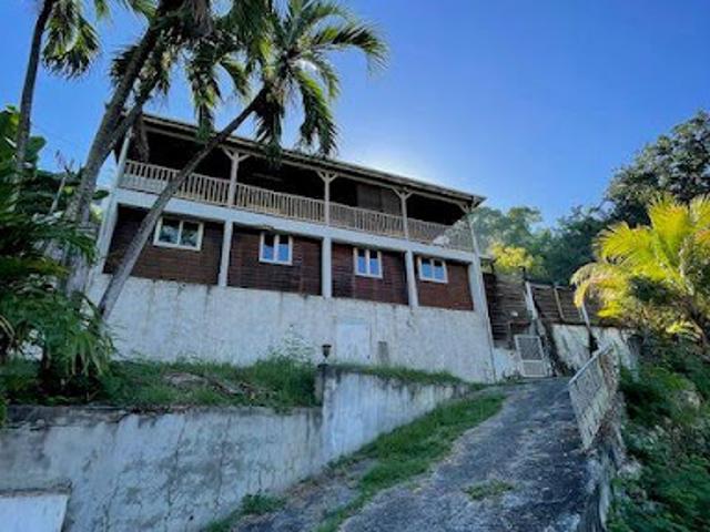 Vente Maison 8 pièces 151 m2 Le gosier