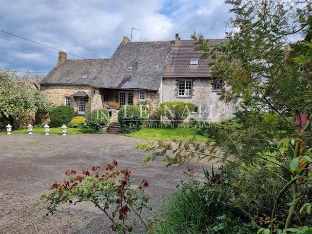 Vente Maison 8 pièces 153 m2 Fresnay sur Sarthe