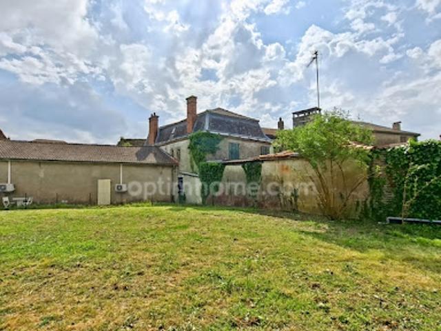 Vente Maison 8 pièces 153 m2 Sauveterre de Béarn