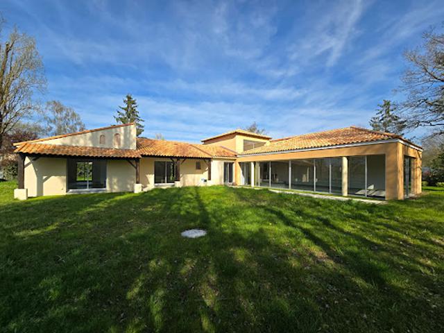 Vente Maison 8 pièces 164 m2 Reze