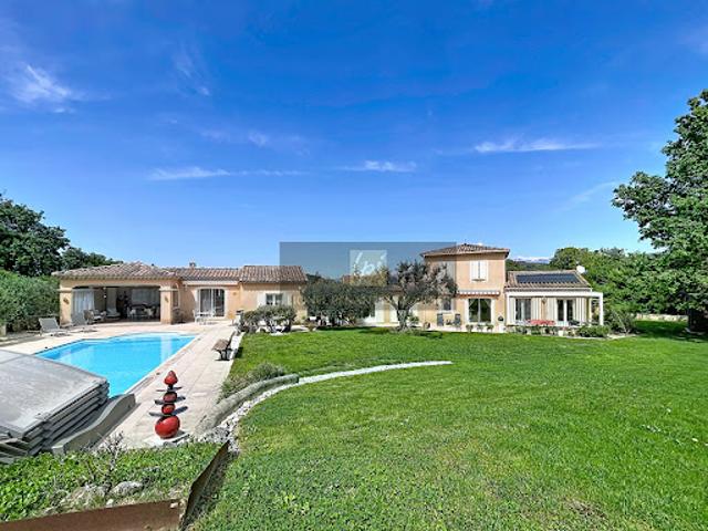 Vente Maison 8 pièces 165 m2 Malemort du Comtat