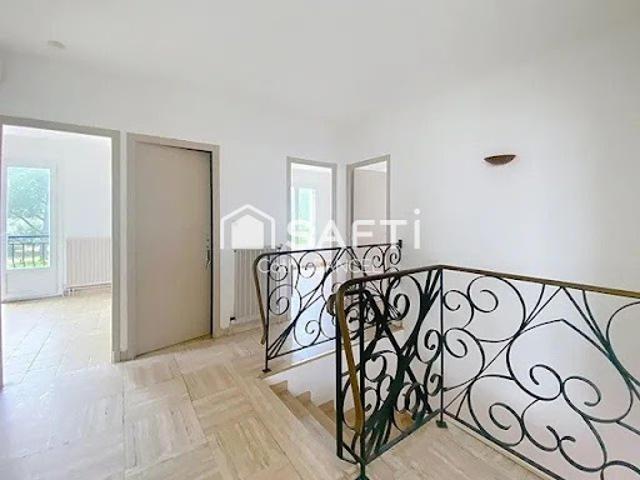 Vente Maison 8 pièces 165 m2 Beziers