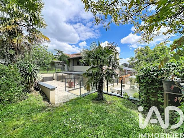 Vente Maison 8 pièces 165 m2 Vourles
