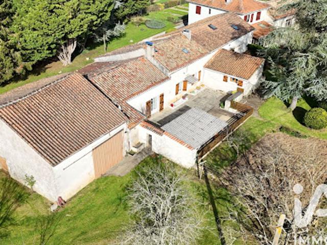 Vente Maison 8 pièces 165 m2 Vouzan