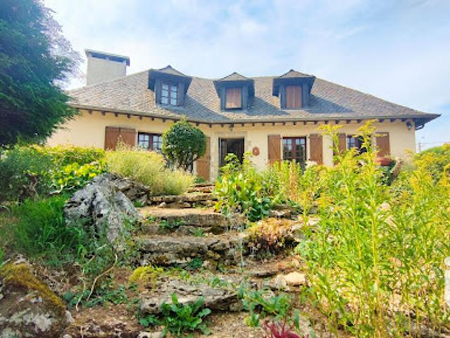 Vente Maison 8 pièces 166 m2 Laissac