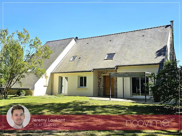 Vente Maison 8 pièces 167 m2 Grandchamps des Fontaines
