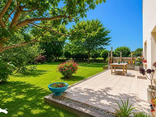 Vente Maison 8 pièces 168 m2 Plougasnou