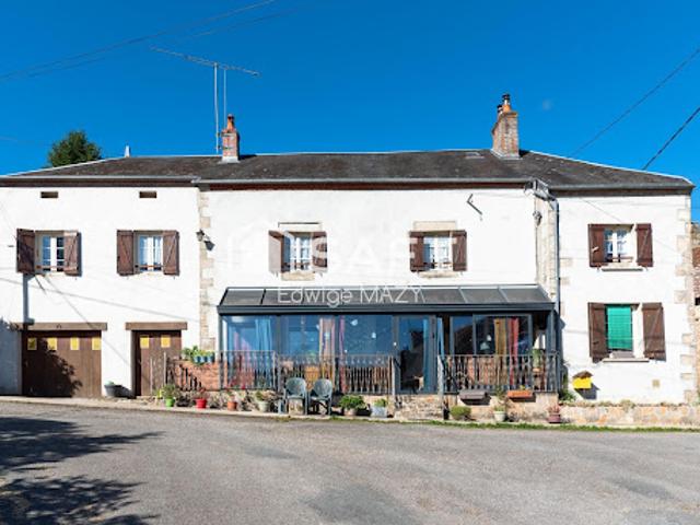 Vente Maison 8 pièces 158 m2 Saint Priest