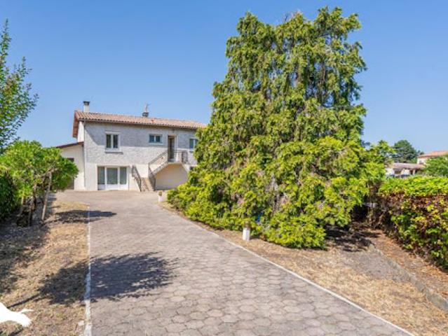 Vente Maison 8 pièces 160 m2 Beautiran