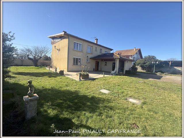 Vente Maison 8 pièces 163 m2 Ibos