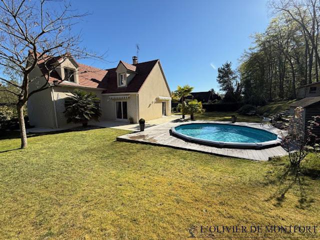 Vente Maison 8 pièces 174 m2 Montfort l'Amaury