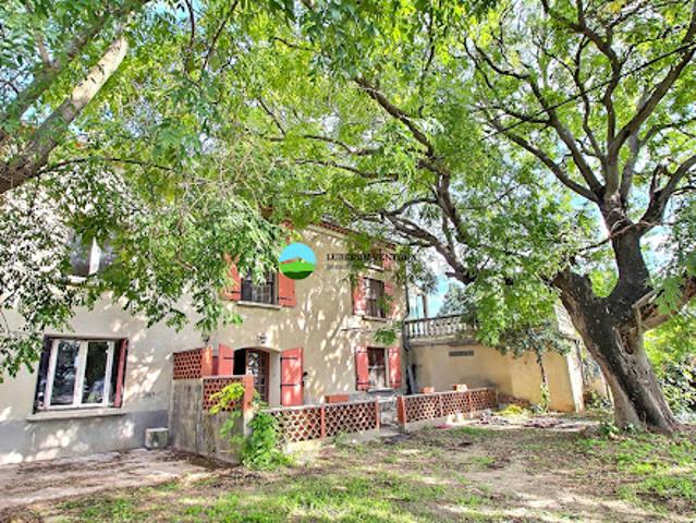 Vente Maison 8 pièces 174 m2 Courthézon