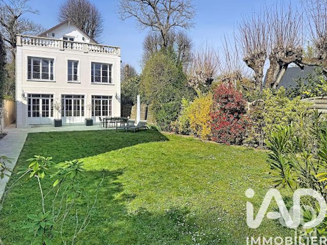 Vente Maison 8 pièces 174 m2 Vaucresson