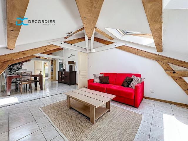 Vente Maison 8 pièces 174.63 m2 Neuvecelle