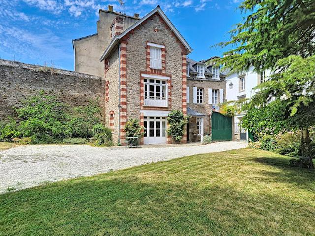 Vente Maison 8 pièces 175 m2 Dinan