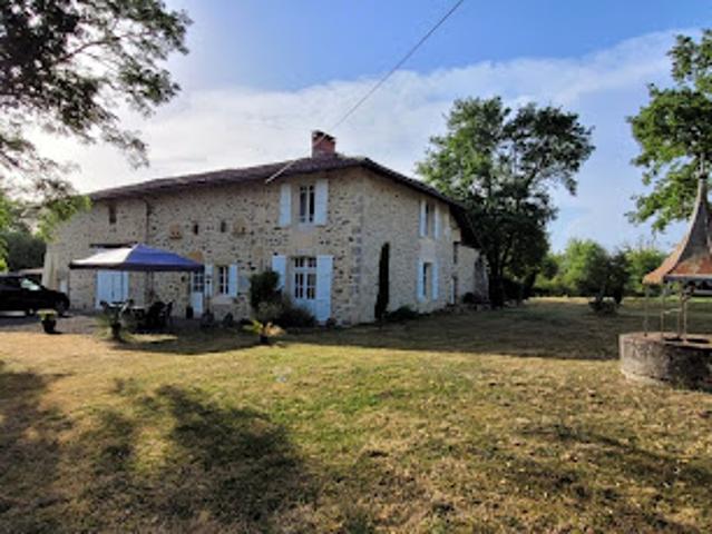 Vente Maison 8 pièces 175 m2 Genouillac