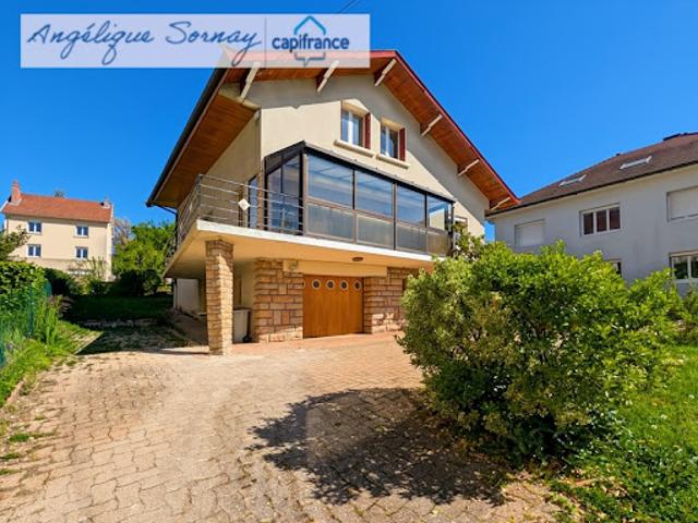 Vente Maison 8 pièces 175 m2 Lons le Saunier