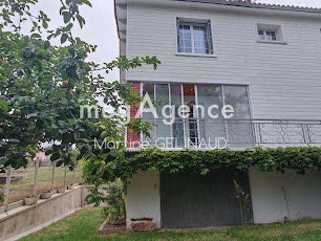 Vente Maison 8 pièces 175 m2 Saintes